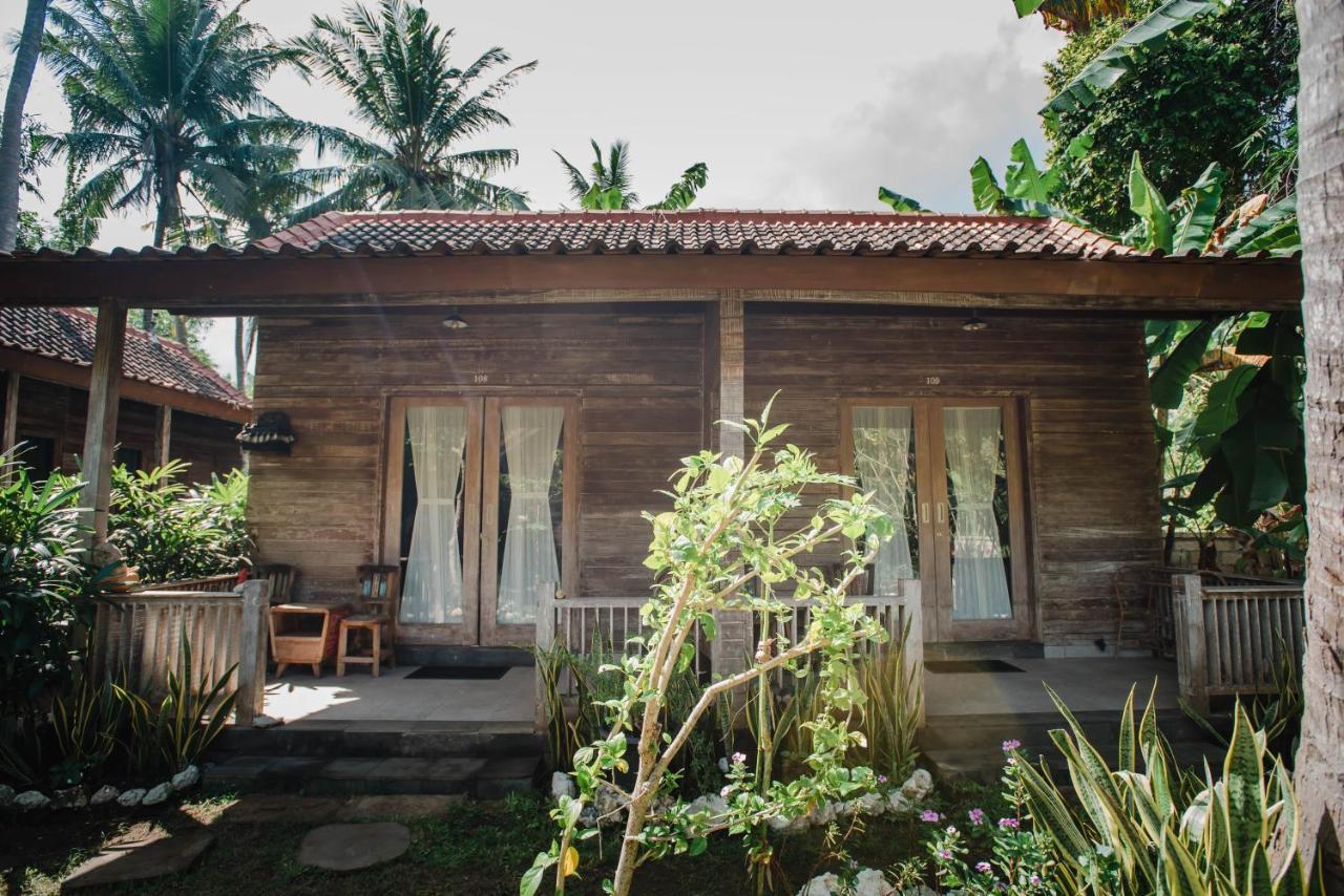 Acala hostel Toyapakeh Exterior foto