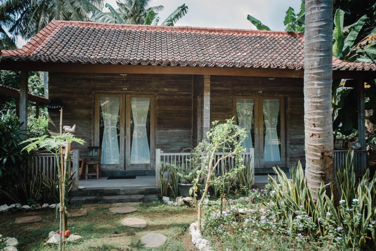 Acala hostel Toyapakeh Exterior foto
