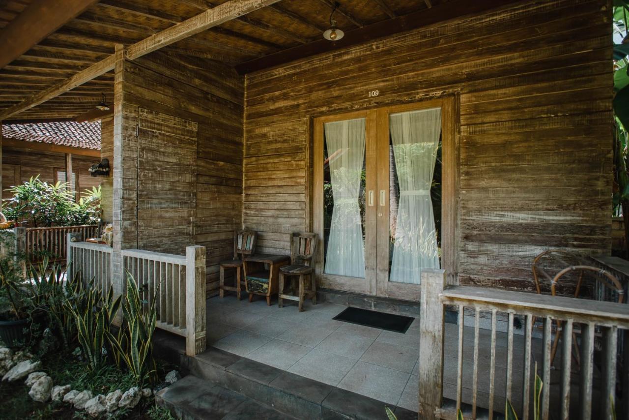 Acala hostel Toyapakeh Exterior foto